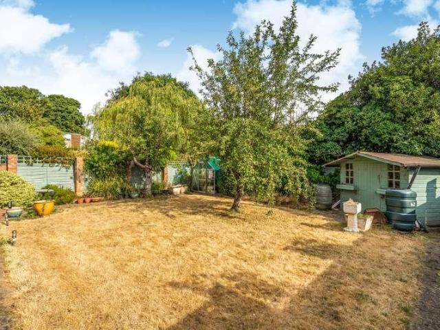 2 bed house for sale