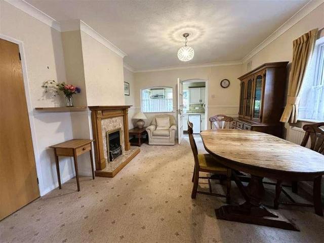 2 bed house for sale