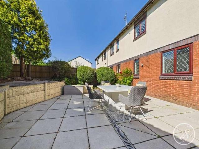 2 bed house for sale