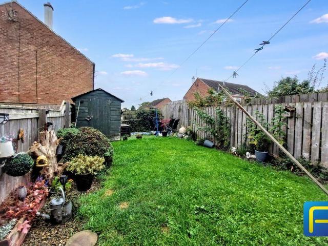 2 bed house for sale