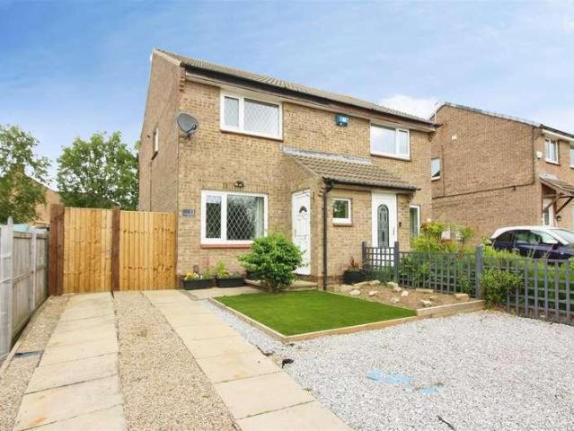 2 bed house for sale