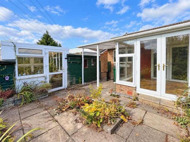 2 bed house for sale
