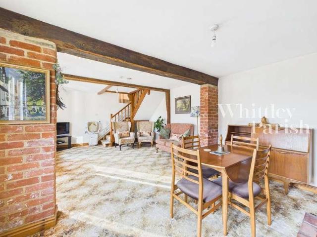 2 bed house for sale