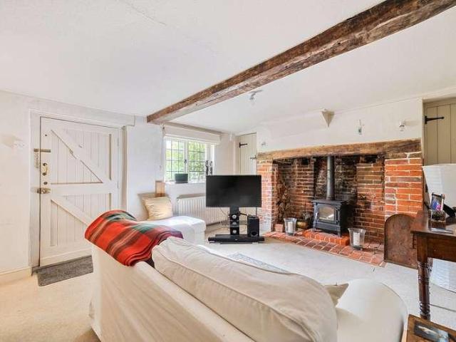 2 bed house for sale