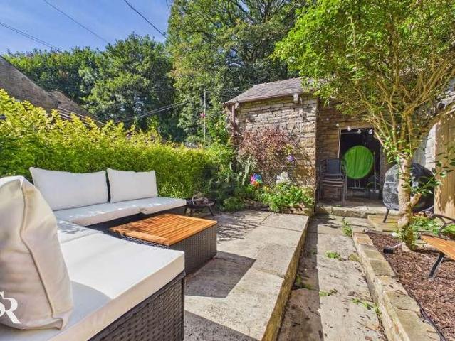 2 bed house for sale
