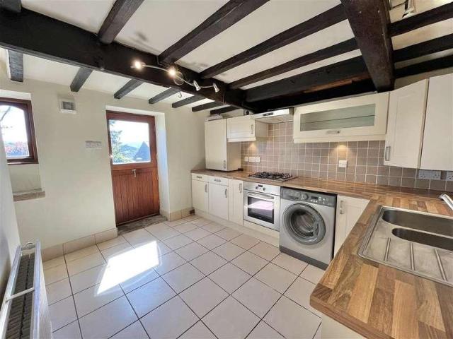 2 bed house for sale