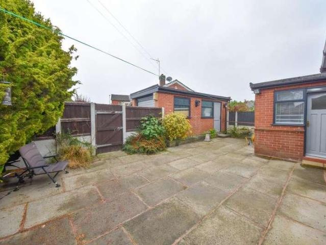 2 bed house for sale