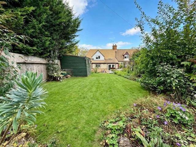 2 bed house for sale