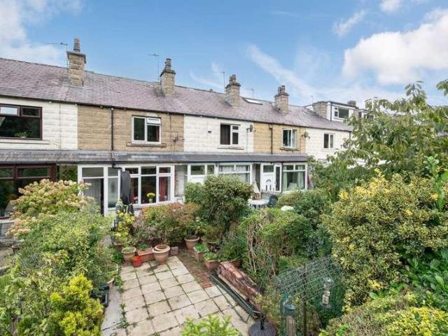 2 bed house for sale