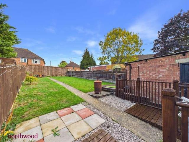 2 bed house for sale