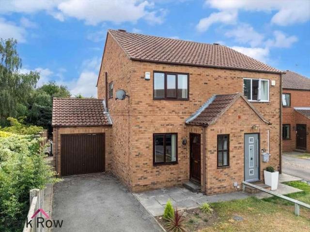 2 bed house for sale