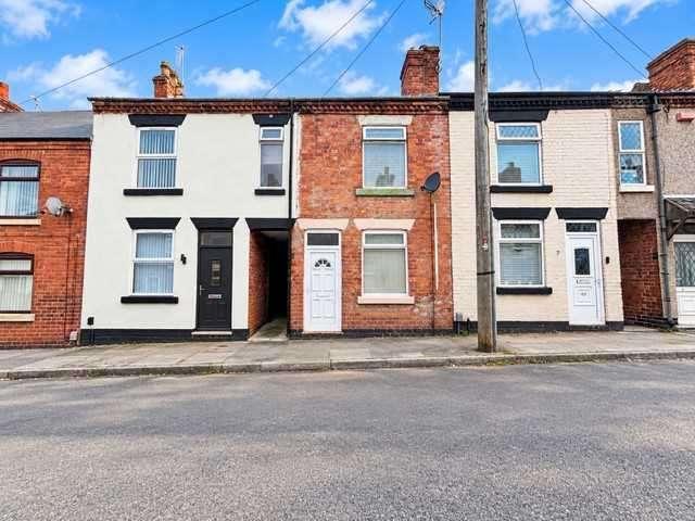 2 bed house for sale