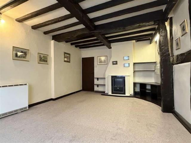 2 bed house for sale