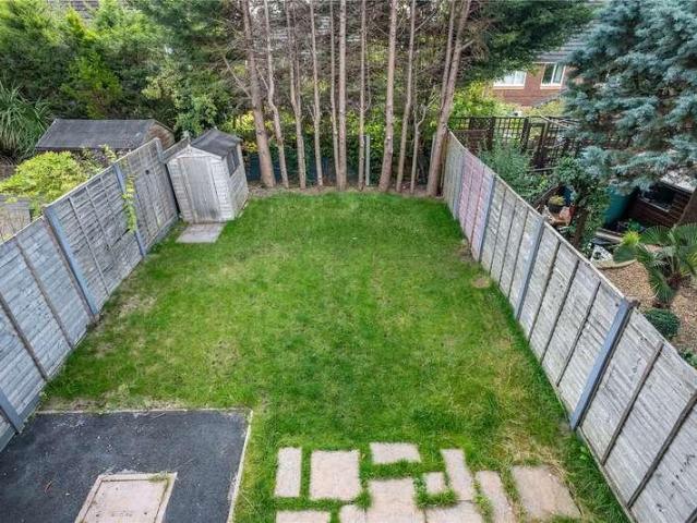 2 bed house for sale