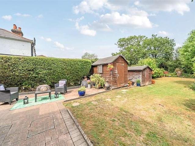 2 bed house for sale