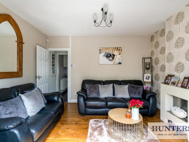 2 bed house for sale