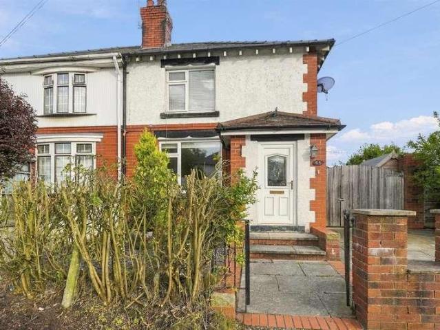 2 bed house for sale