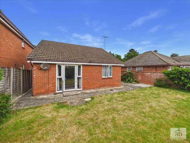 2 bed house for sale
