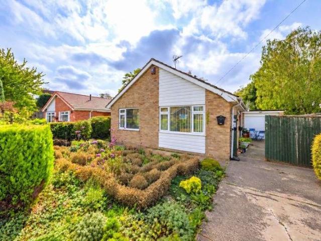 2 bed house for sale