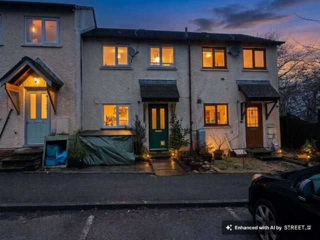 2 bed house for sale