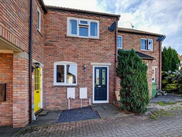 2 bed house for sale