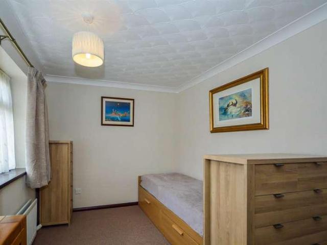 2 bed house for sale