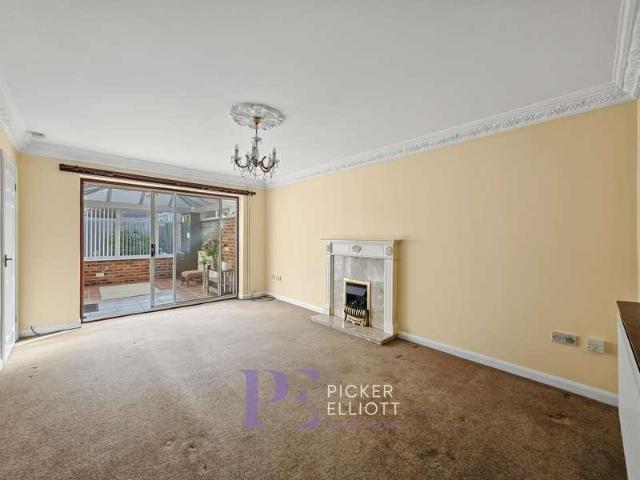 2 bed house for sale