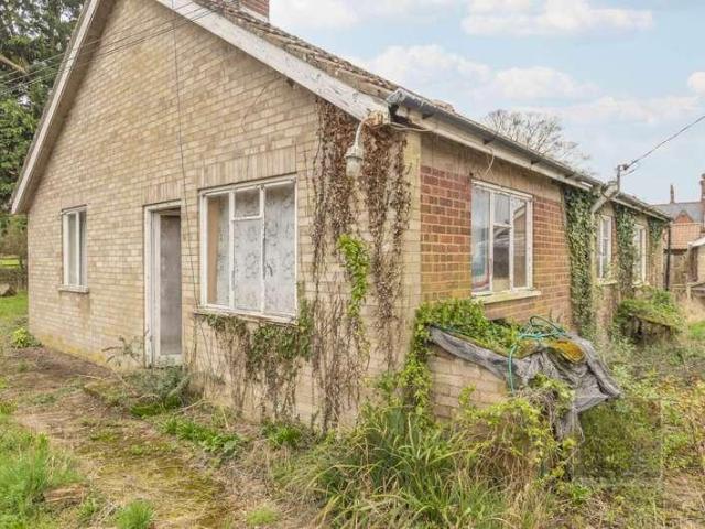 2 bed house for sale