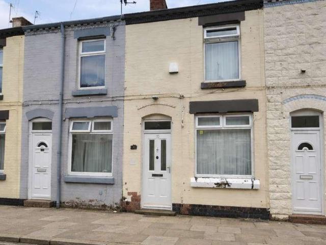 2 bed house for sale