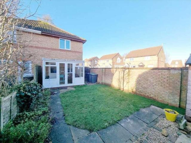 2 bed house for sale