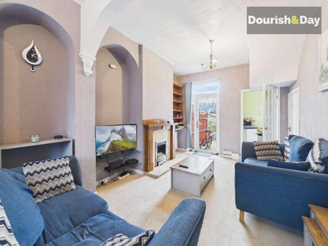 2 bed house for sale