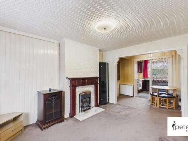 2 bed house for sale