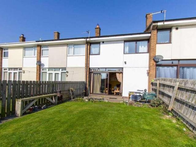 2 bed house for sale