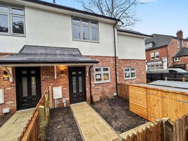 2 bed house for sale