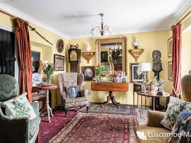 2 bed house for sale