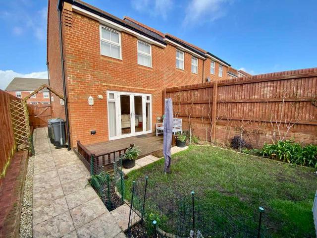 2 bed house for sale