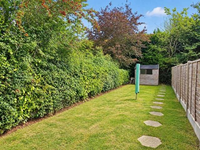 2 bed house for sale