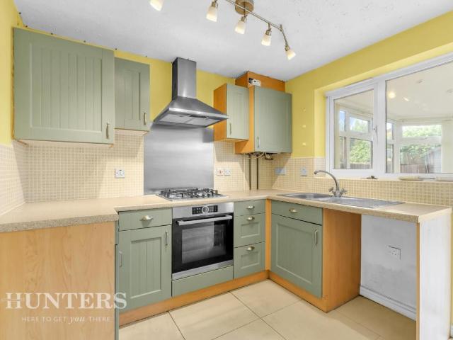 2 bed house for sale