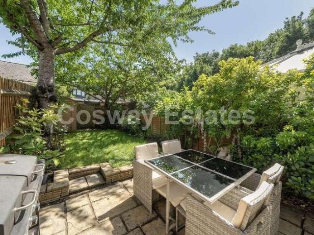 2 bed house for sale