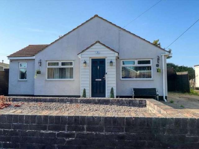 2 bed house for sale