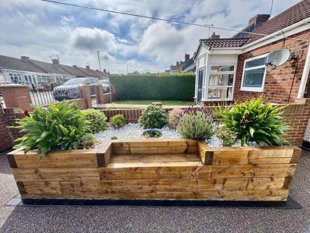 2 bed house for sale