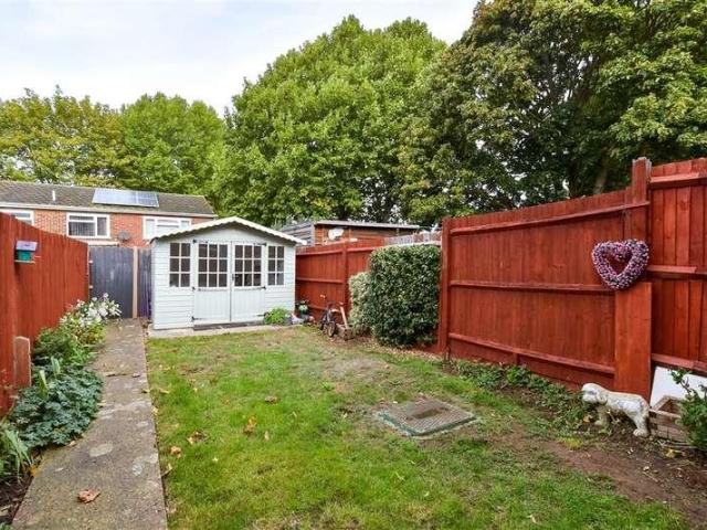 2 bed house for sale