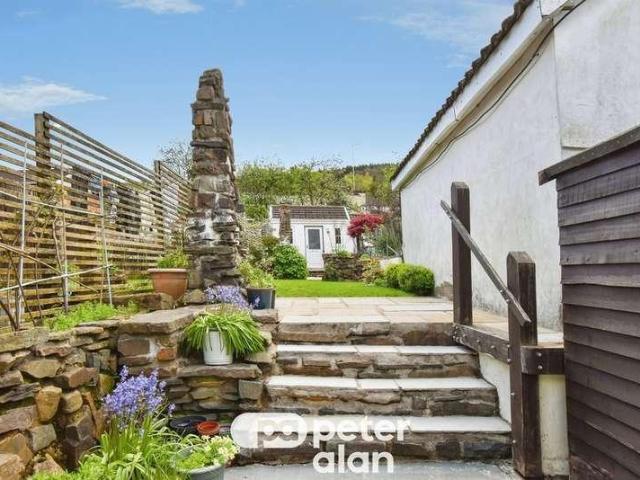 2 bed house for sale
