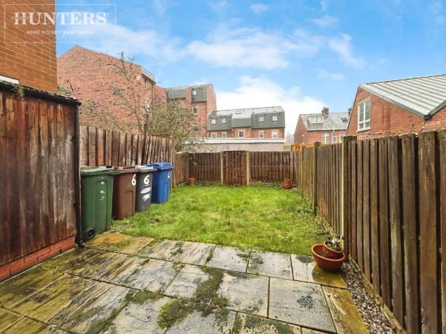 2 bed house for sale