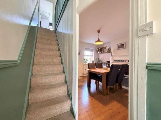 2 bed house for sale