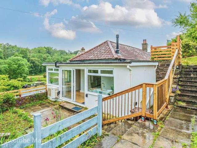 2 bed house for sale