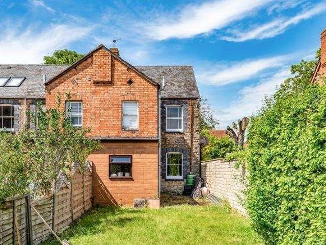 2 bed house for sale