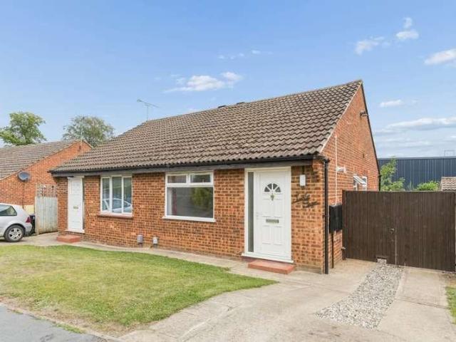 2 bed house for sale