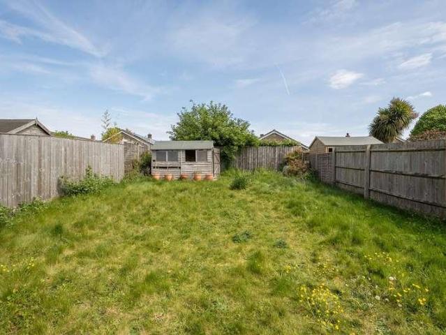 2 bed house for sale