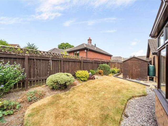 2 bed house for sale